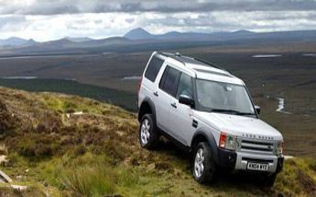 2005 Land Rover LR3 : Land Rover's LR3 Sport/Ute Tames The Savages Of  Suburbia