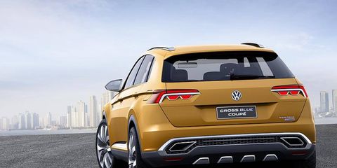 A rear view of the Volkswagen CrossBlue Concept.