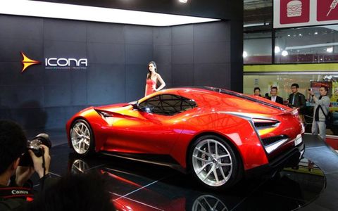 The Vulcano concept has a 950 hp gasoline-electric hybrid engine.
