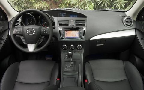  2013 Mazda 3 i Touring Sedán