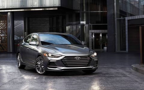 The Elantra Sport is powered by Hyundai’s proven Gamma 1.6L Turbo-GDI inline four cylinder engine, which produces 201 hp at 6,000 RPM and 195 lb.-ft. of torque at 1,500~4,500 RPM—increases of 54 hp and 63 lb.-ft., respectively, over the standard naturally aspirated Elantra.