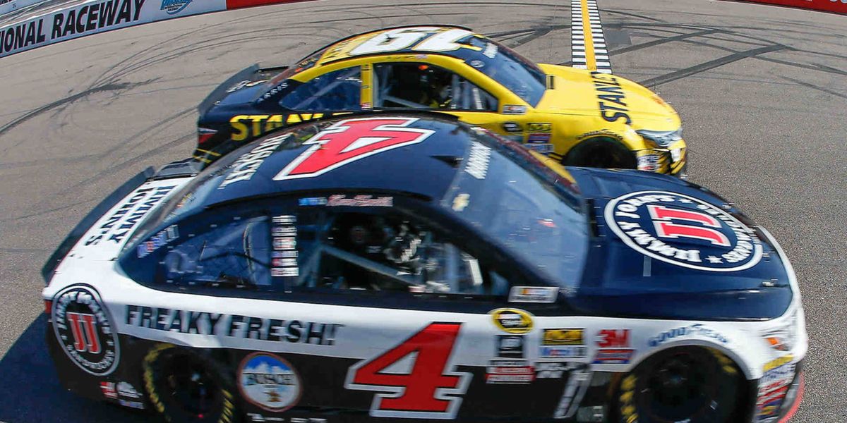 Kevin Harvick, Chevrolet nip Carl Edwards by inches for