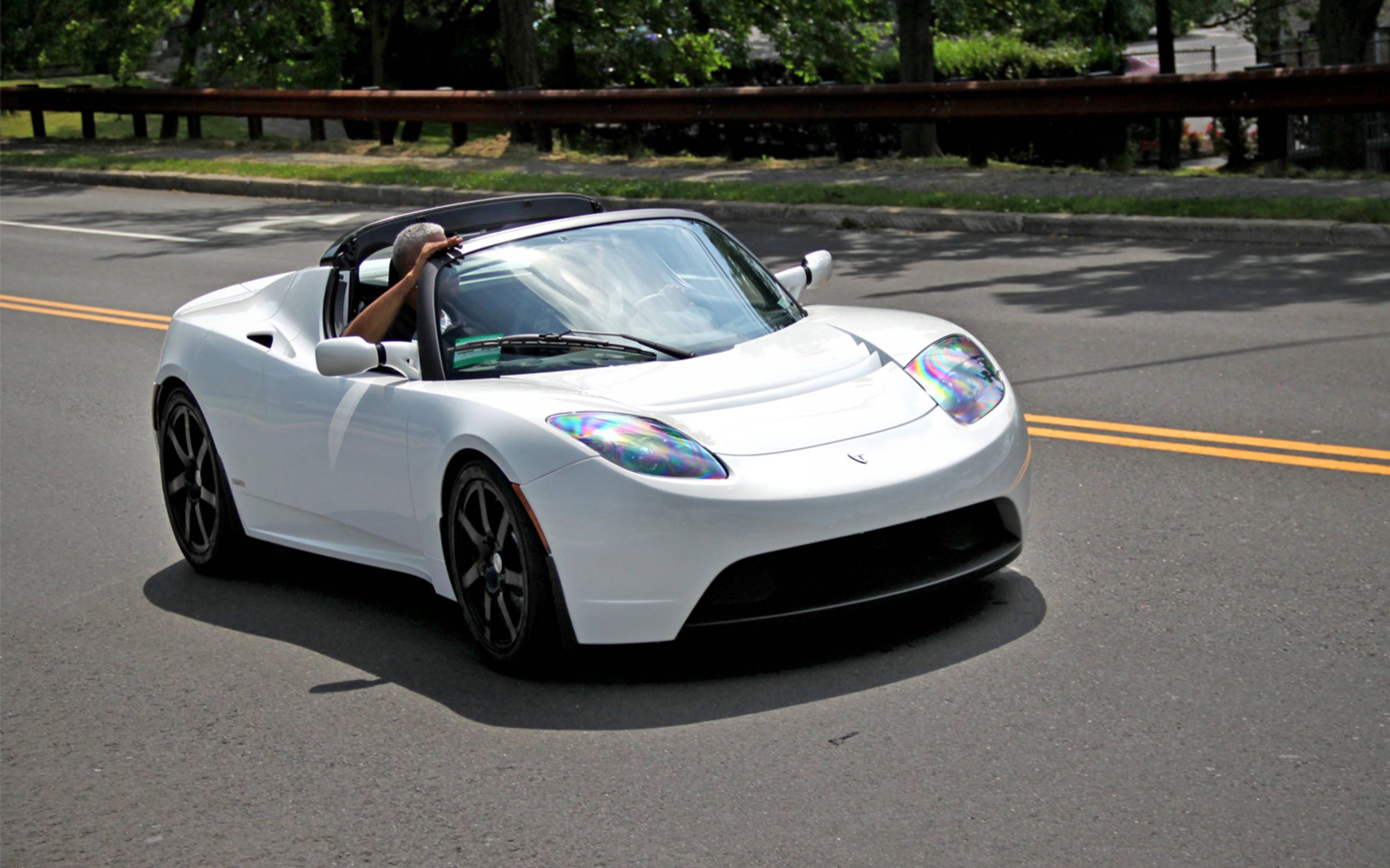 Cute Tesla Roadster Sports Car Images
