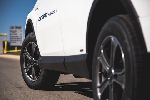 The Bridgestone Ecopia H/L 422 Plus is designed to help drivers of SUVs and crossovers improve their fuel economy.