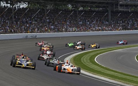 Dan Wheldon leads Ana Beatriz, Townsend Bell, Justin WIlson, J.R. Hildebrand and many others. Photo by: Phillip Abbott LAT Photographic