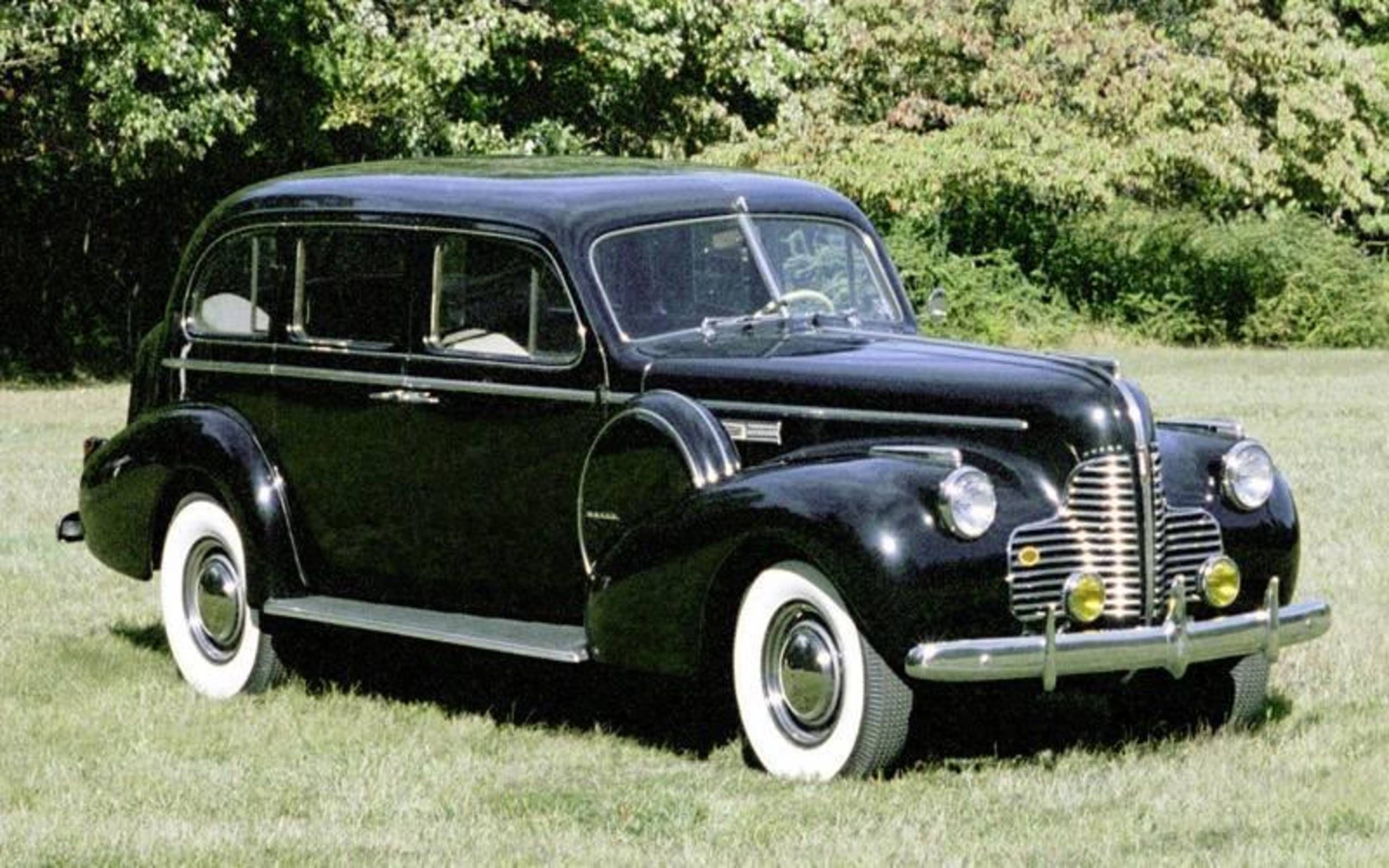 1940 Buick Limited Model 91 Formal Sedan Giving Cadillac a Run