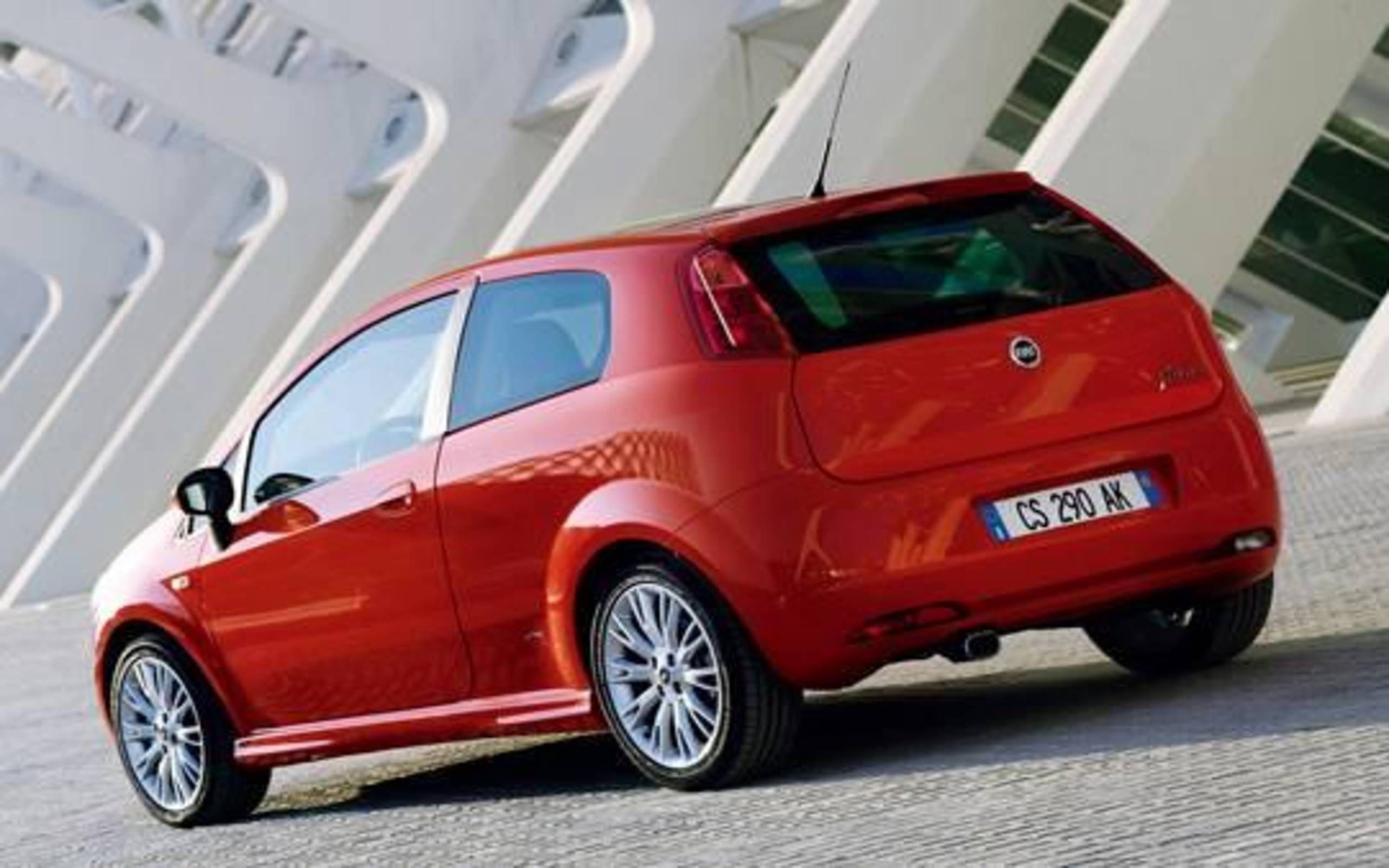 2006 Fiat Grande Punto: The heavy bleeding has stopped at Fiat. Thank the  Grande Punto