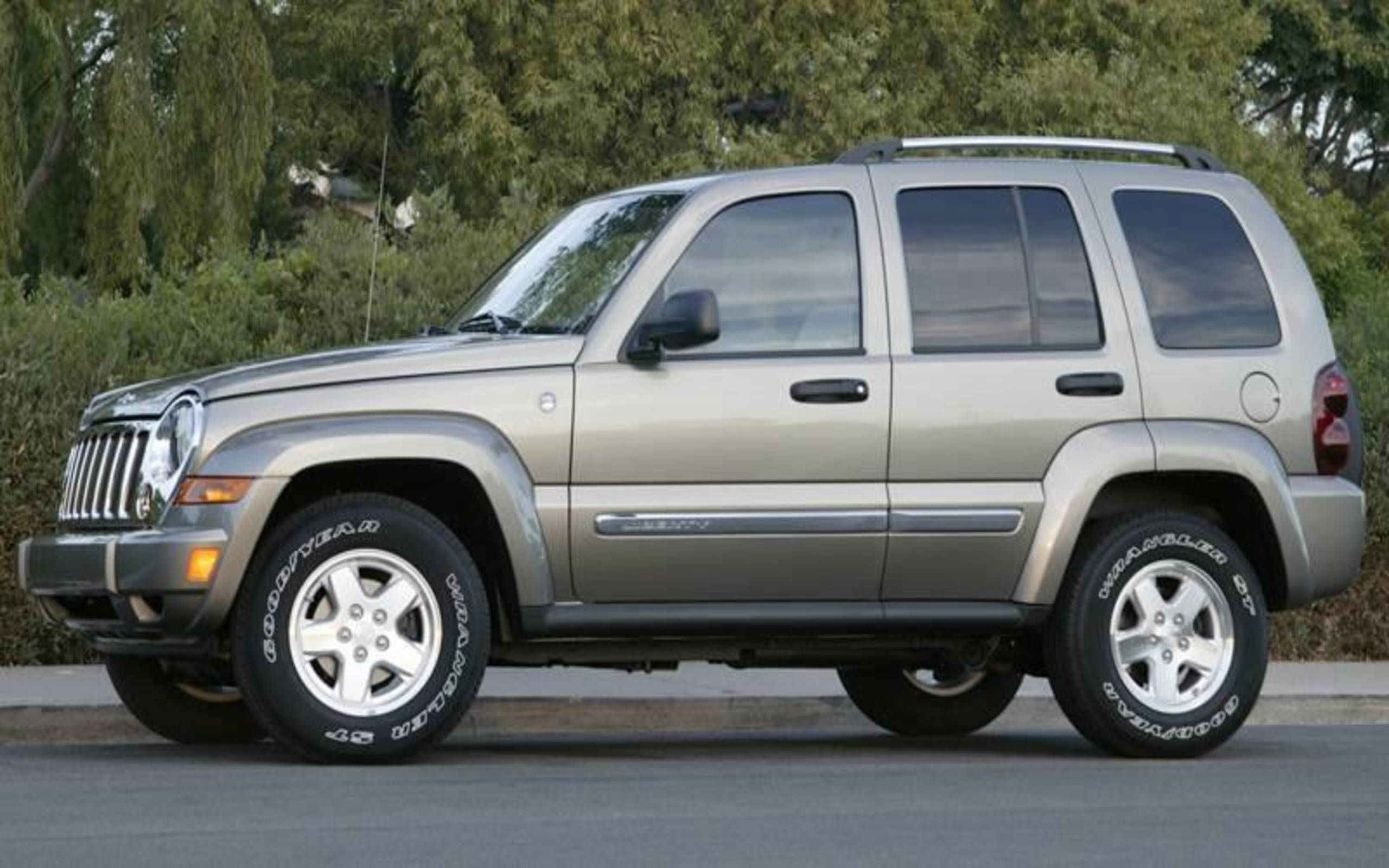 Jeep liberty kj. Jeep Liberty 2005. Jeep Liberty 2.4. Jeep Liberty 2002. Джип Чероки KJ 2.4.