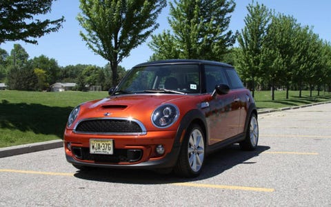 are mini coopers good commuter cars