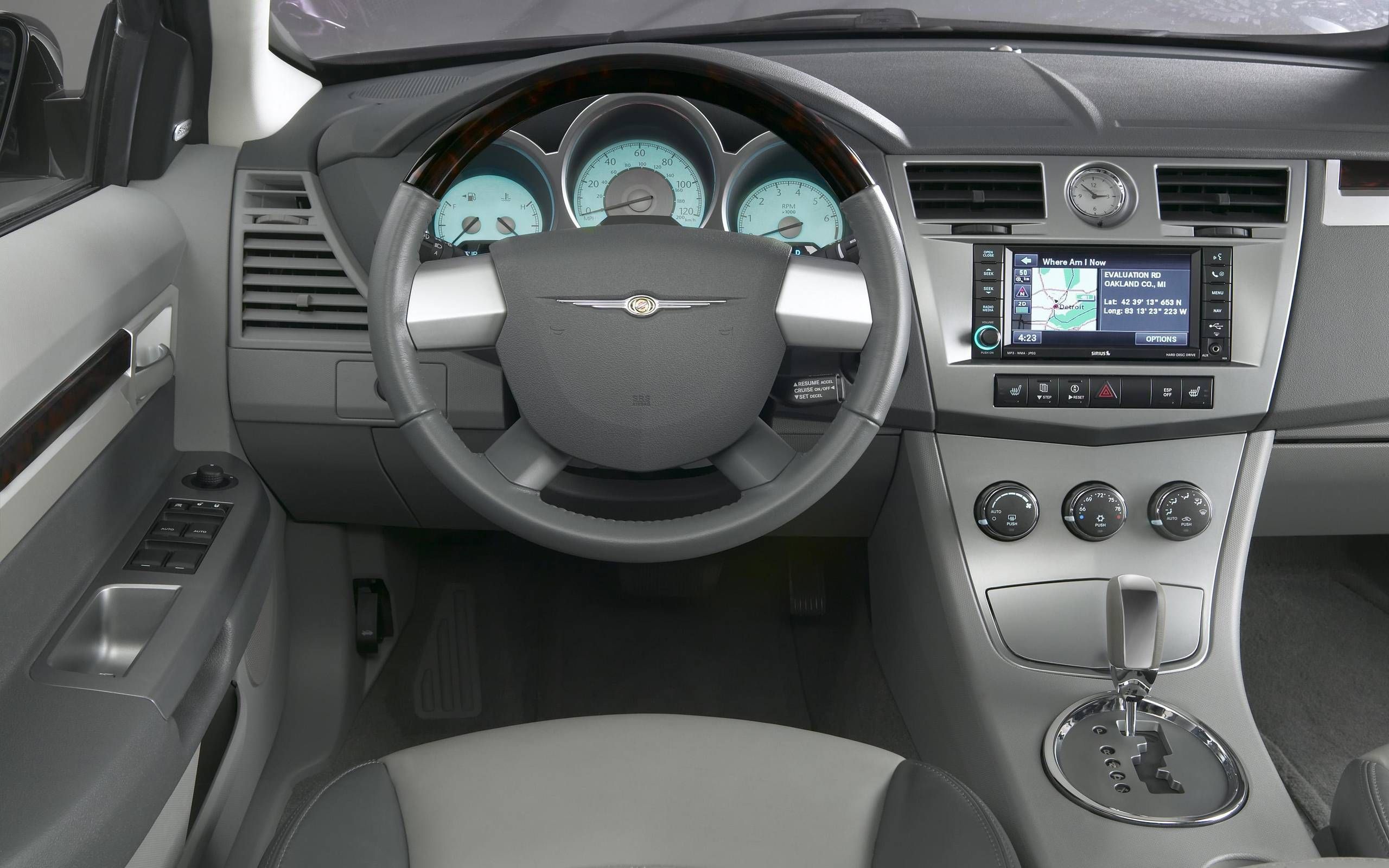 2010 Chrysler Sebring Review, Pricing and Specs