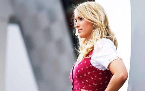 Does Carrie Underwood have a sister in Austria who's a grid girl? Just askin' for a friend.