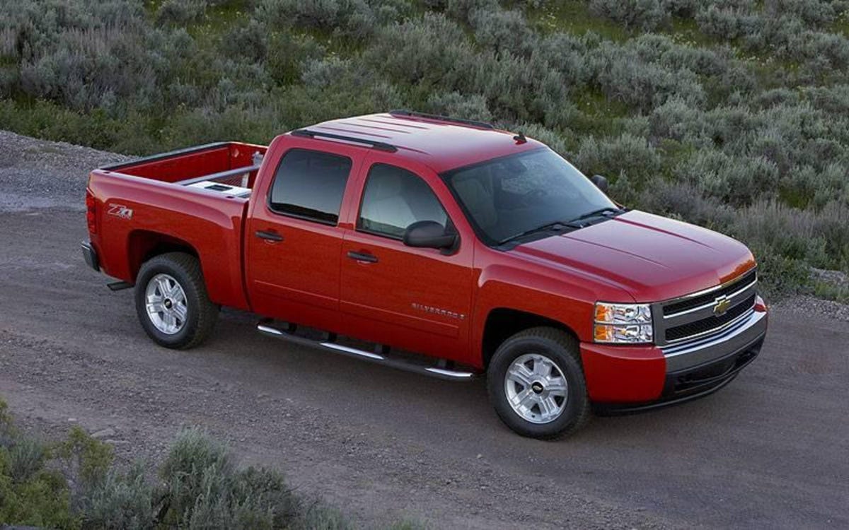 GM raises prices 3.5% for 2009 models, launches 0% sale