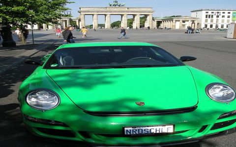Ronan McGrath's Porsche GT3 RS makes a stop in Berlin.