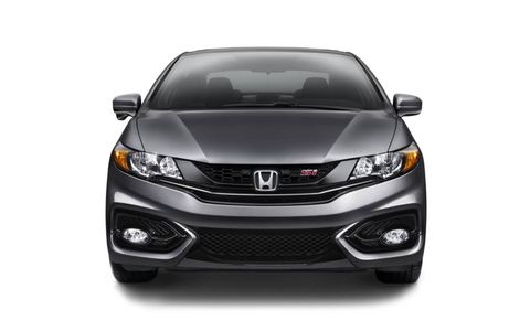 The 2014 Honda Civic Si Coupe receives an EPA-estimated 25 mpg combined fuel economy,