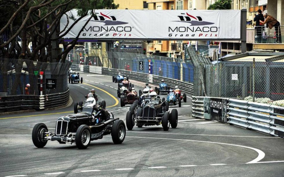 Vintage racers revive F1 action in Monaco