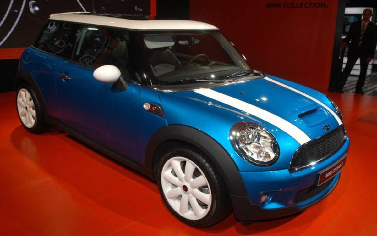 Mini Cooper buyers must wait: Deliver may take at least 6 weeks