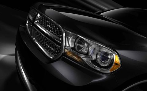 Automotive design, Automotive lighting, Headlamp, Hood, Grille, Automotive exterior, Car, Bumper, Light, Luxury vehicle, 