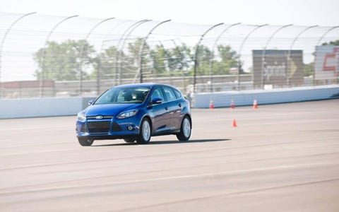 2012 Ford Focus Titanium five-door hatchback: Autoweek Autofile ...