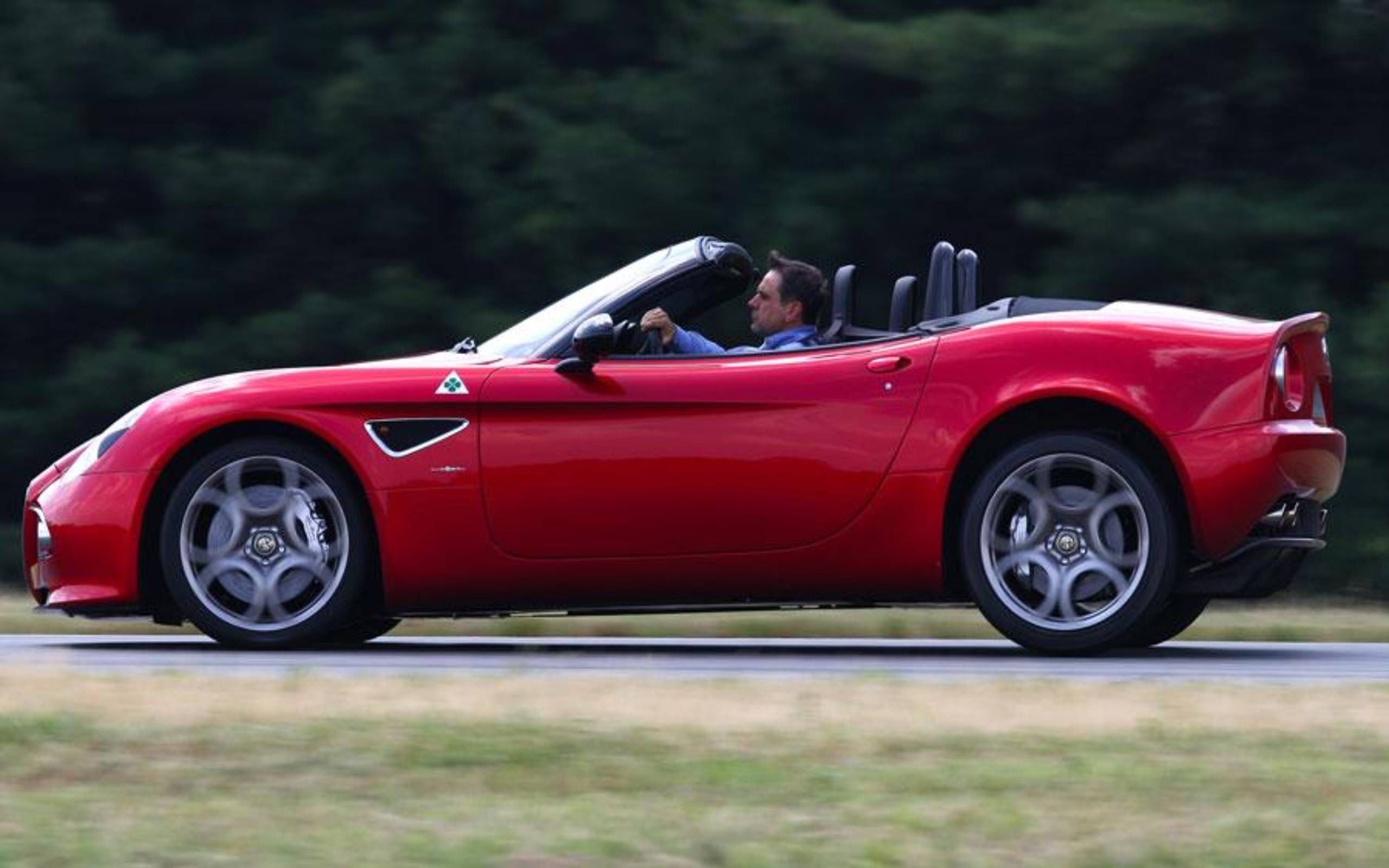 Alfa Romeo 8c Spider Shows That Alfa S Bets Keep Getting Better