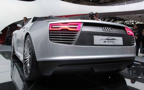 Paris Auto Show: Audi e-tron Spyder