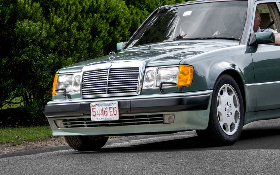 The Mercedes-Benz 500 E turns 30: Respect your elders