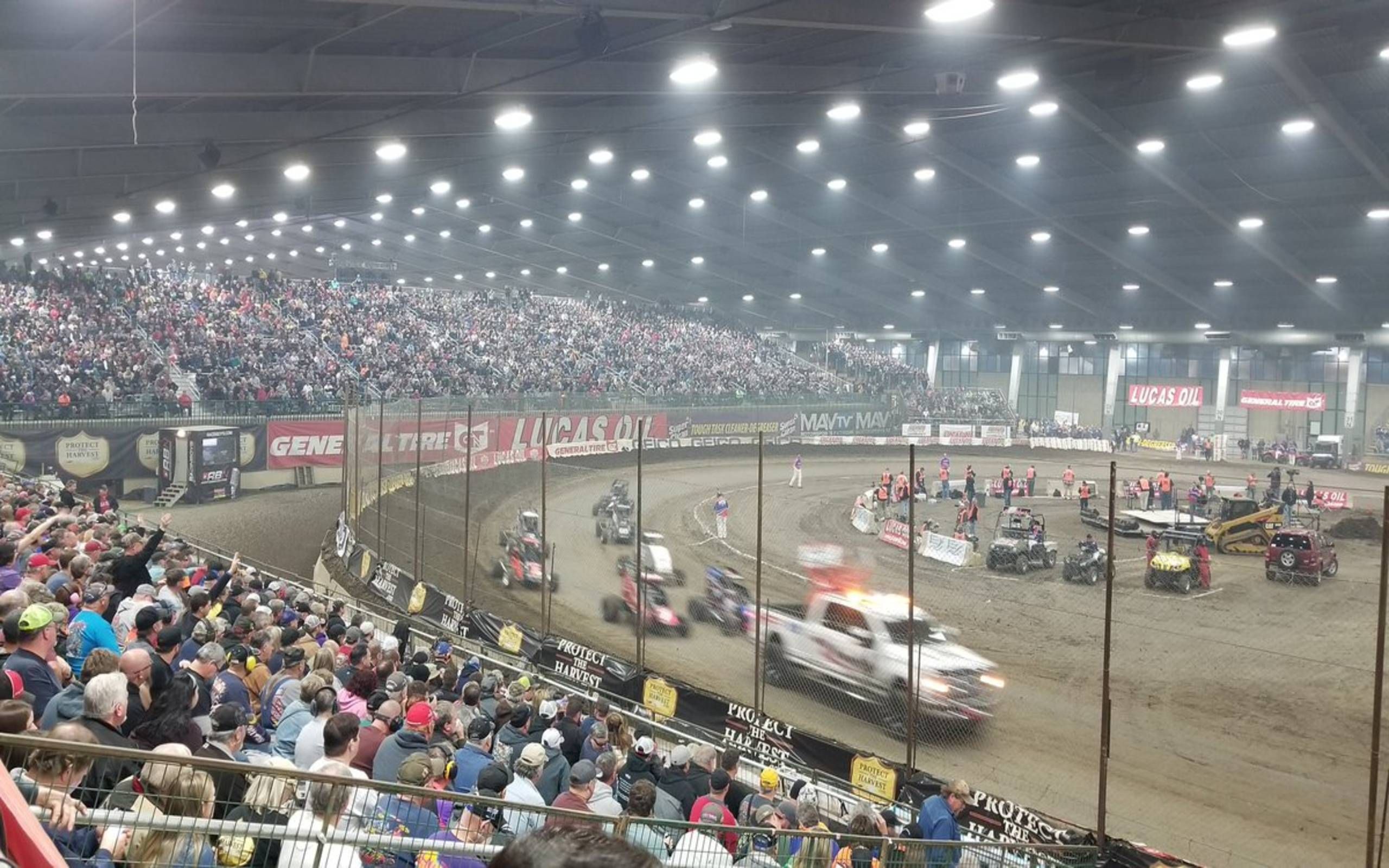 Cold outside, Hot inside Thats the Chili Bowl Midget Nationals