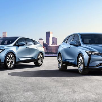 The Buick Velite 6, pictured on the left, is an updated version of the second-generation Chevrolet Volt (sold as the Buick Velite 5), and will be joined by a pure-electric version (pictured on the right) of the Velite 6 later in 2019. But only in China.