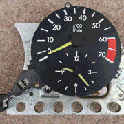 Gauge, Speedometer, Tachometer, Measuring instrument, Auto part, Odometer, Tool, 