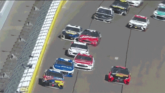 VIDEO: Chase Elliott and Kurt Busch crash out of Vegas NASCAR race