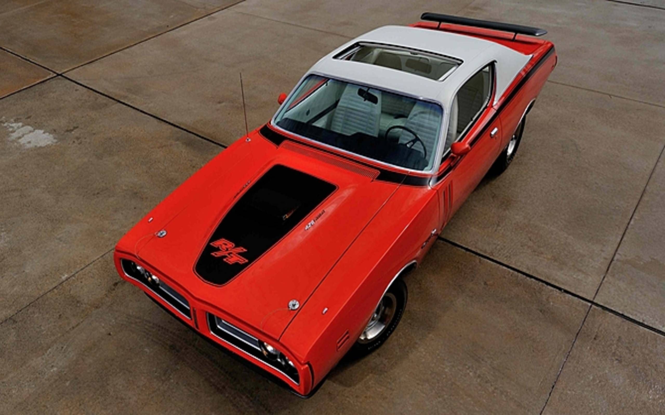 This loaded 1971 Dodge Hemi Charger has every option imaginable (and some  you probably didn't think of)