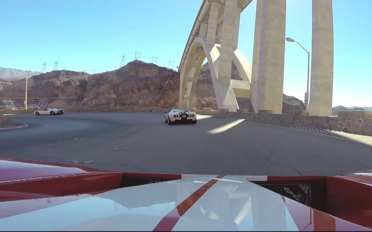 Video: Ford GTs in the Las Vegas desert