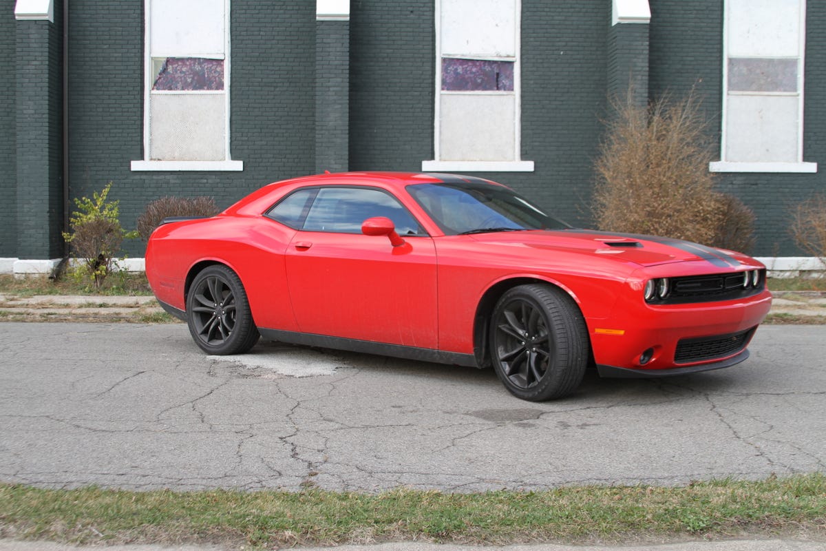 Gallery 2016 Challenger SXT