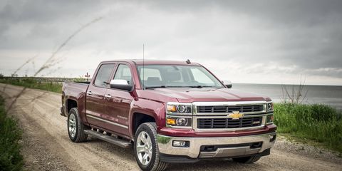 The 2014 Chevy Silverado 1500 LTZ Z71 comes out of the gate with a new front grille and headlight assembly.
