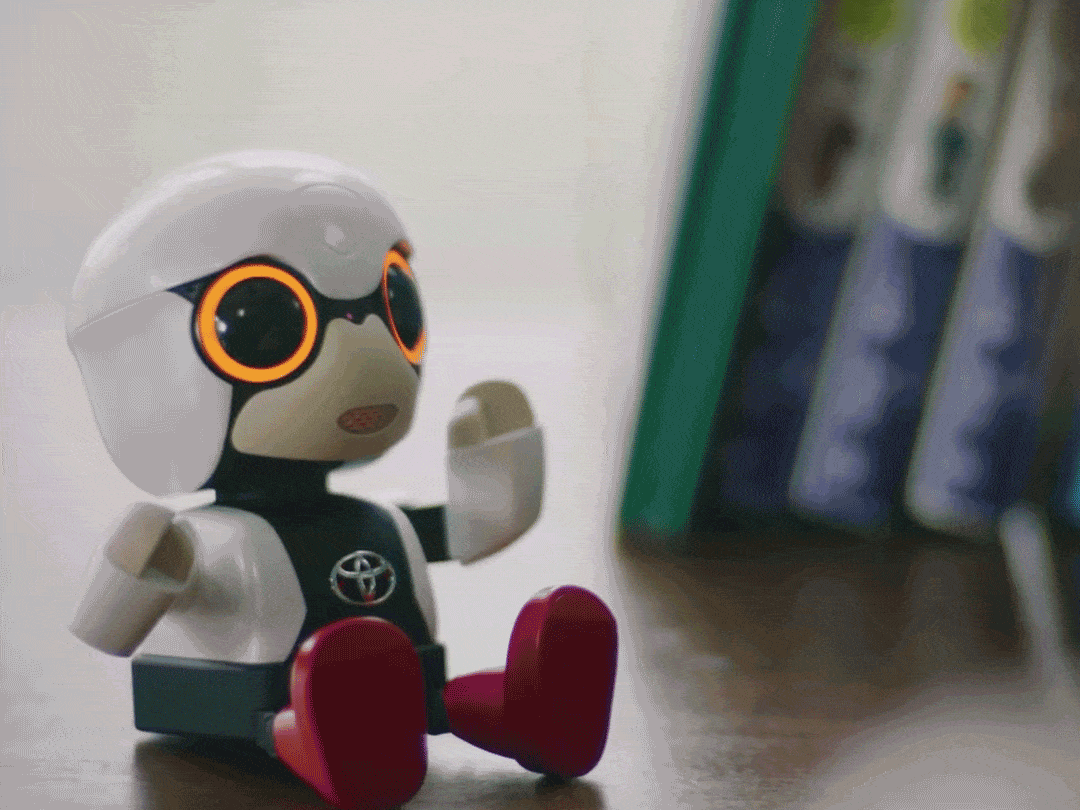 A challenger appears: Toyota's Kirobo Mini is ready to battle Asimo 