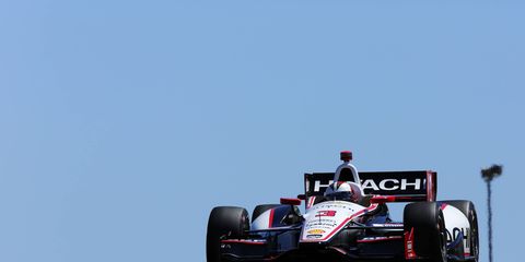 The massive earthquake that struck in Napa County on Sunday morning will not affect Sonoma's IndyCar race. Will Power will start from the pole.