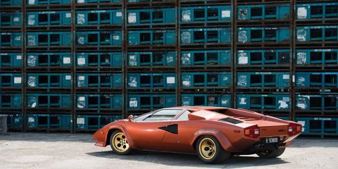Do you think this Lamborghini Countach LP400S Series I will crack $1,000,000 at the RM Monterey auction? Head to Bidbet.bid to have your say.
