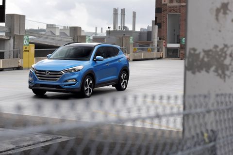 The 2018 Hyundai Tucson comes with either a 164-hp, 2.0-liter I4 or a 1.6-liter turbocharged four making 175 hp and 195 lb-ft of torque.