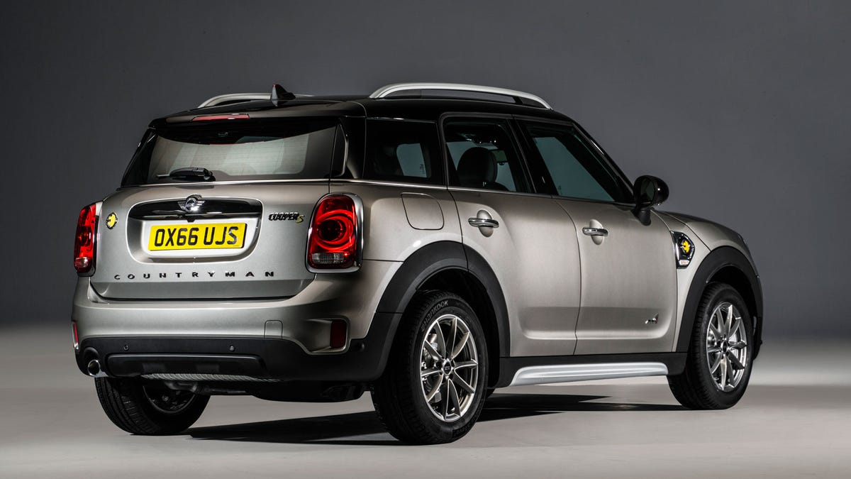 2019 Mini Cooper SE Countryman All4 PHEV essentials: Cute Utility