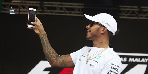 Lewis Hamilton has already made it clear he sides with NFL players.