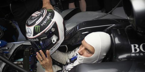 Valtteri Bottas has yet to receive a 2018 contract, but he isn't feeling pressure yet.