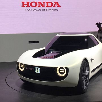 the honda sports ev concept on the floor of the 2017 tokyo motor show