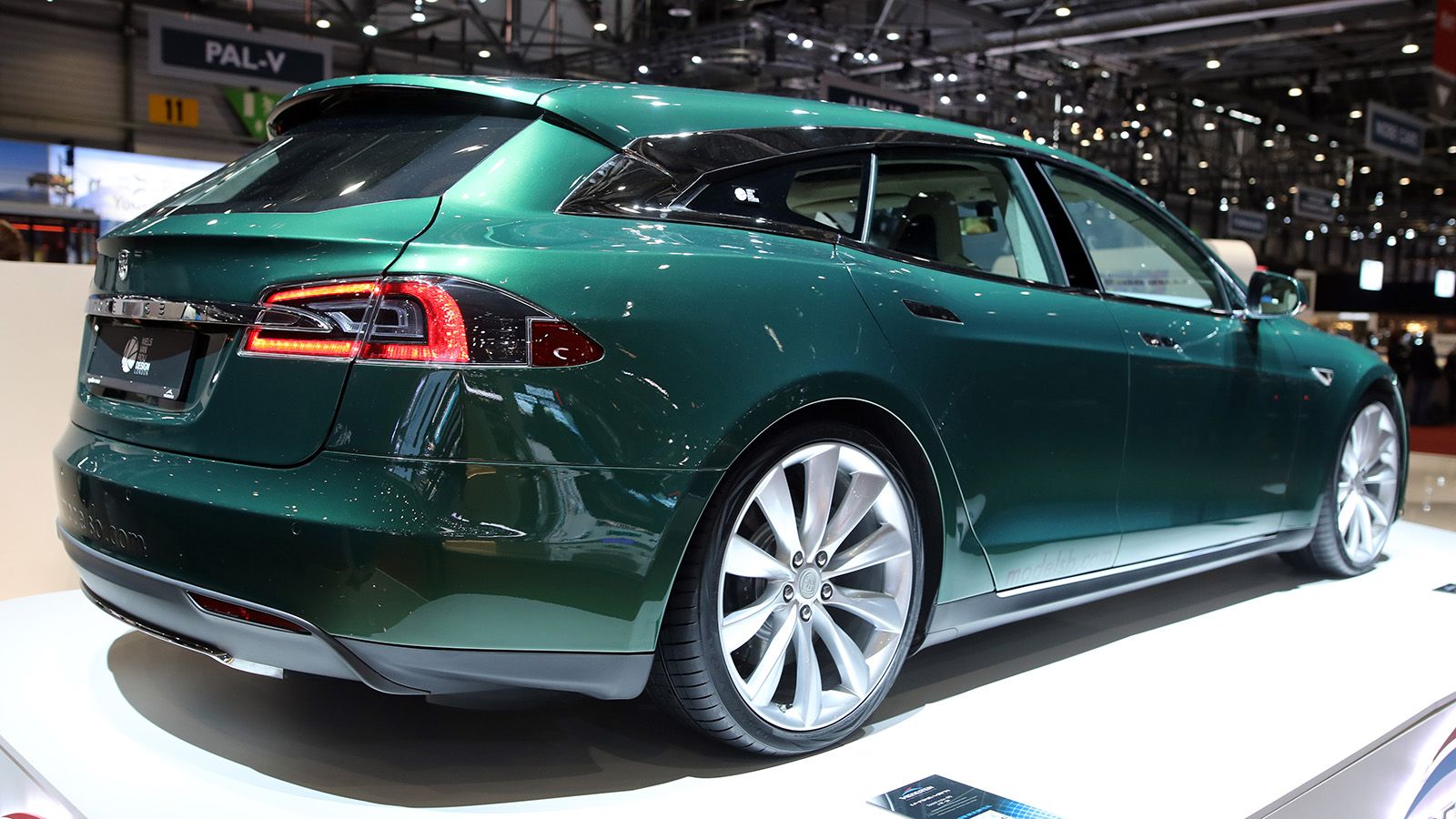 Recensent namens vitaliteit Tesla Model S3 station wagon only exists in Geneva