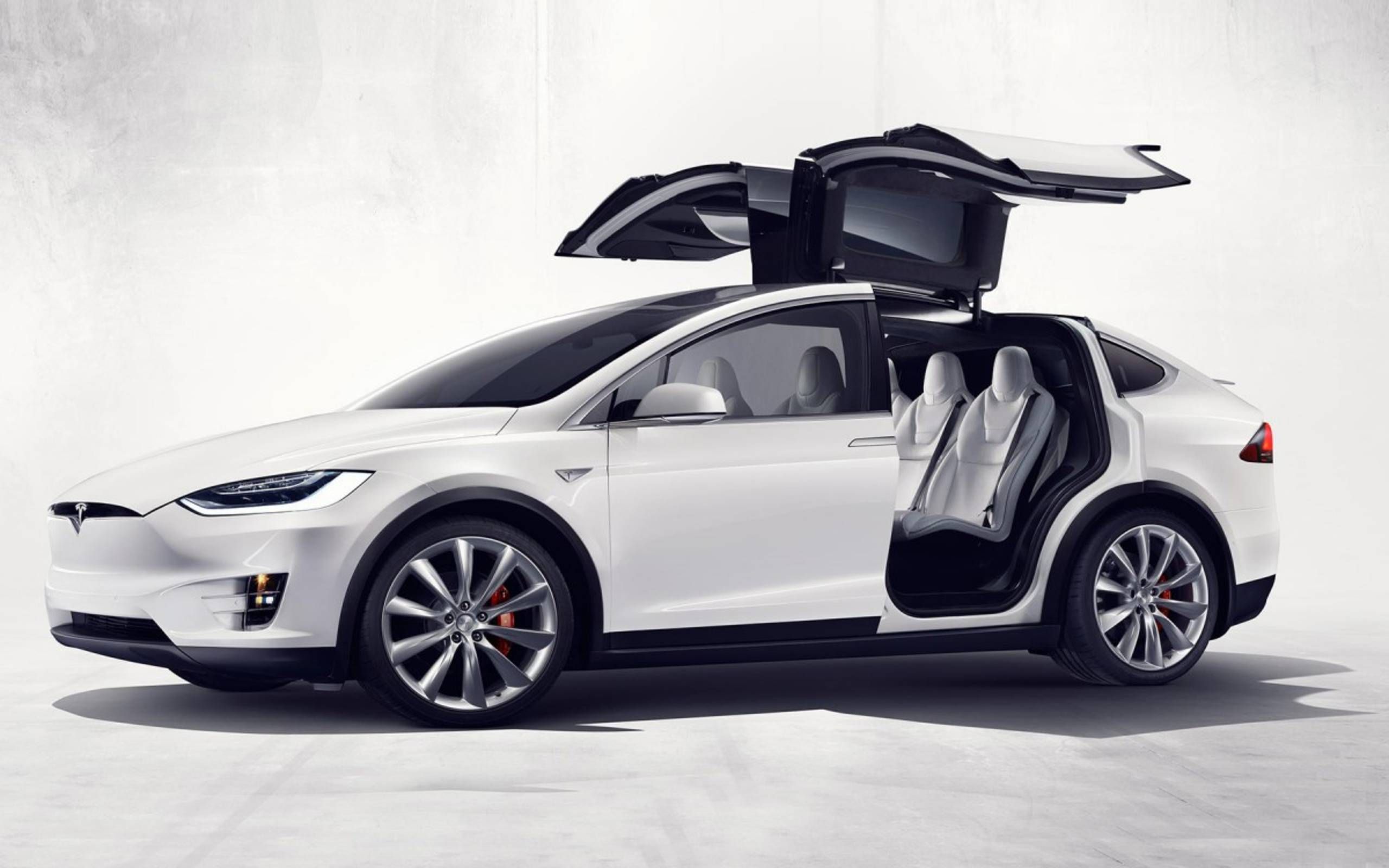 maske Sælger perler Tesla Model X P100D drive review: It's thrilling (but complicated)