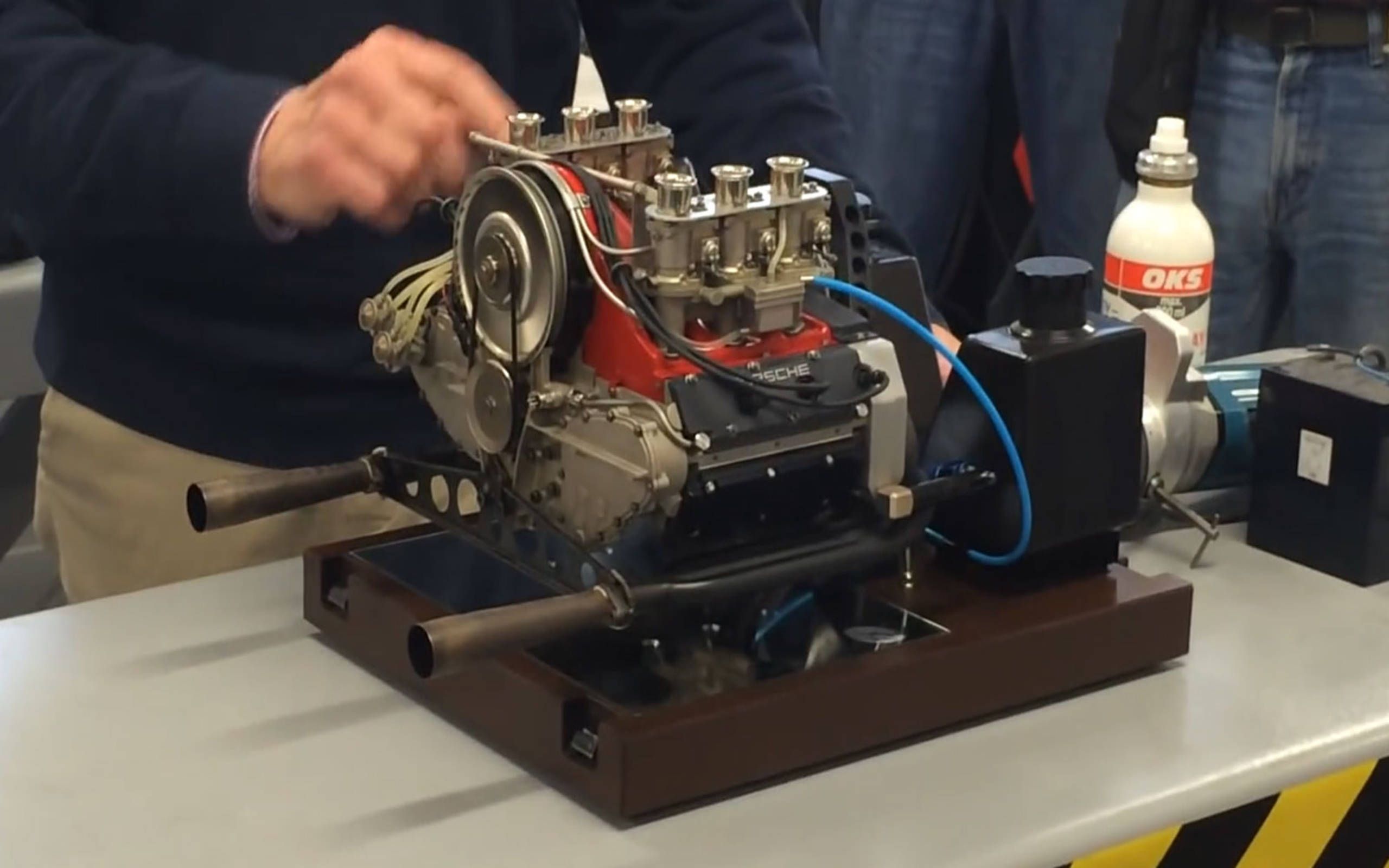 miniature porsche 911 engine