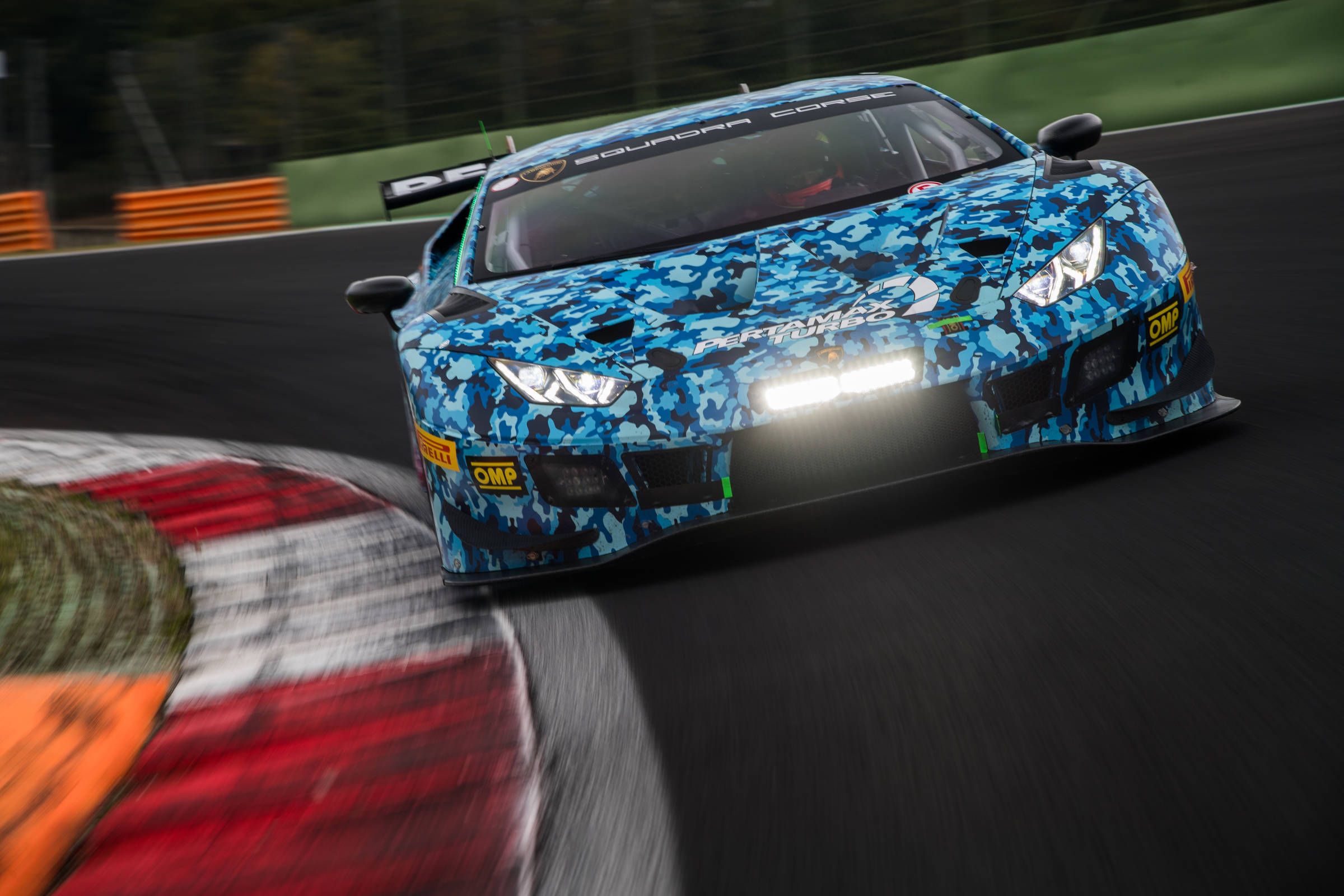 Lamborghini Huracán GT3 Bathurst12H 2019 Lamborghini Huracan GT3 12h Bathurst 2019 Wall Racing 1:43