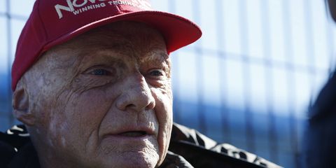 Niki Lauda doesn't seem to be impressed with Sauber's handling of the van der Garde situation.