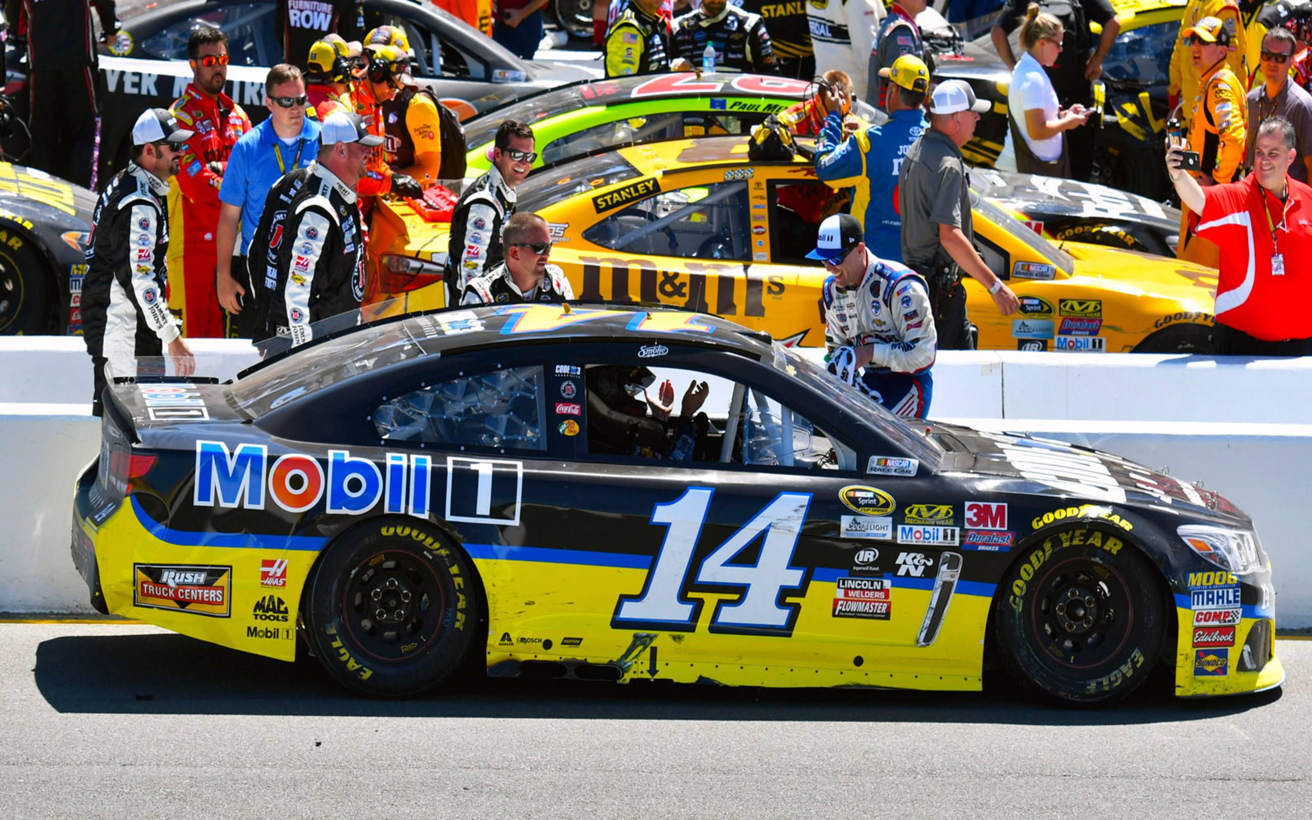 Tony Stewart, Chevrolet break through for thrilling NASCAR Cup win at ...