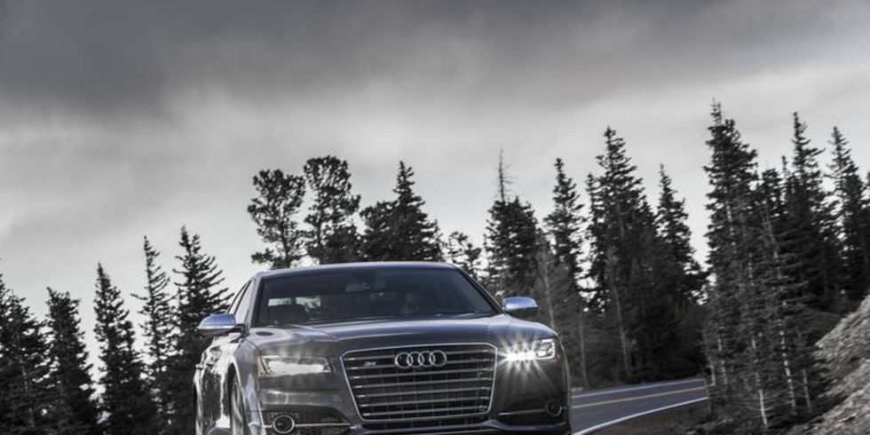 Stepping into the 2015 Audi S8 was like visiting an old friend thanks in part to our long-term S7.
