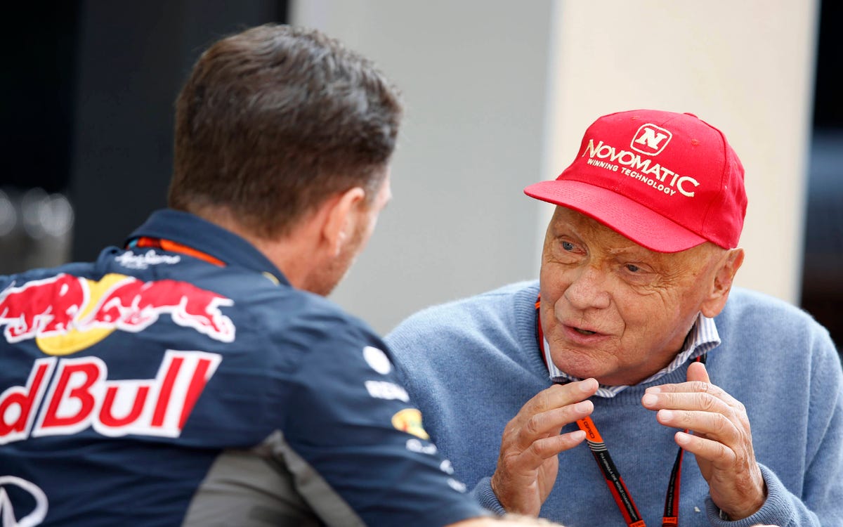 Three Time F1 Champion Niki Lauda Buys Austrian Charter Airline Service