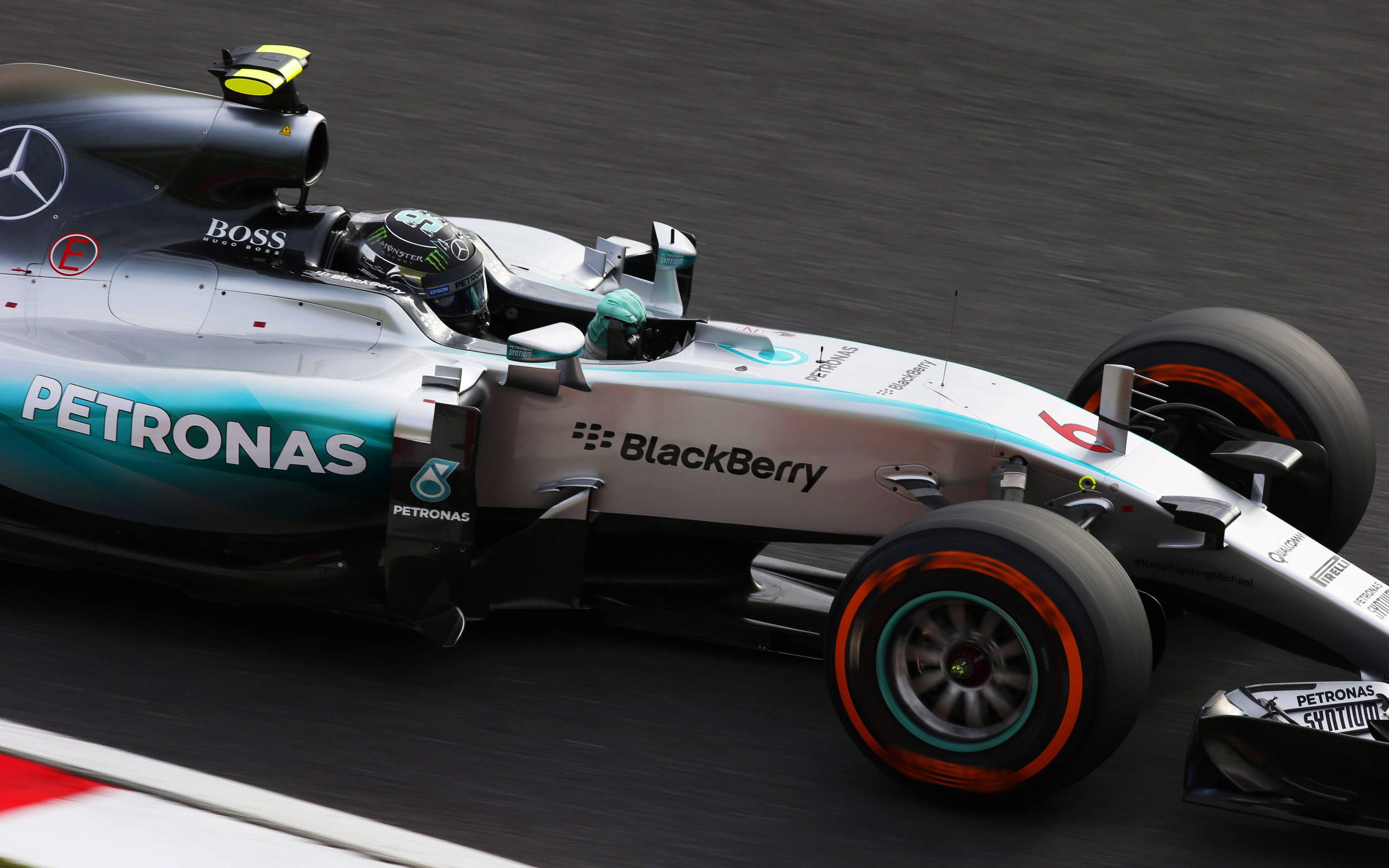 Nico Rosberg Leads Mercedes F1 To Pole In Japan